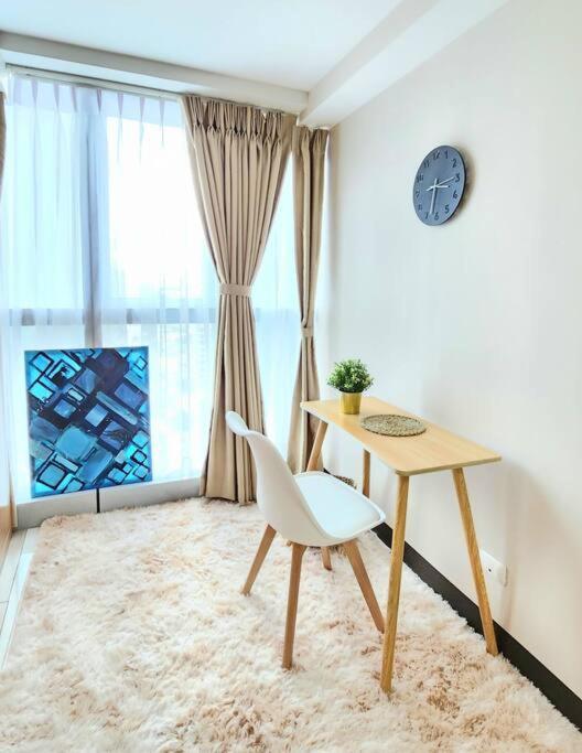 Cosy Executive 1 Bedroom Uptown Parksuites Ultra Fast Internet Manila Kültér fotó