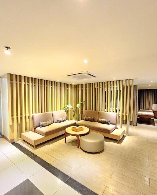 Cosy Executive 1 Bedroom Uptown Parksuites Ultra Fast Internet Manila Kültér fotó